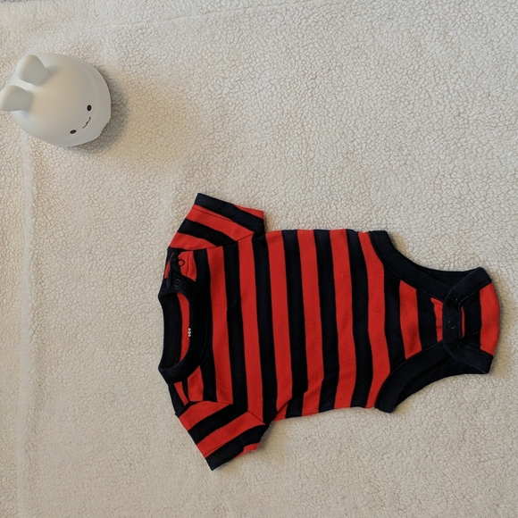 *4/$20* Old Navy Baby Bodysuit two pack size 0-3 month short sleeve - Picture 3 of 8